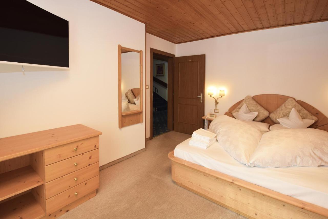 Hotel Chalet Olympia Monguelfo-Tesido / Welsberg-Taisten Екстериор снимка