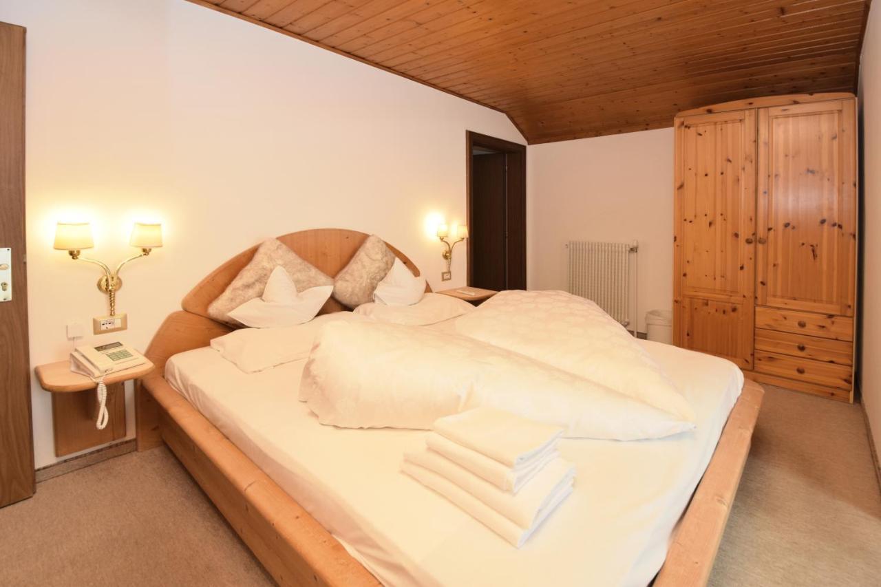 Hotel Chalet Olympia Monguelfo-Tesido / Welsberg-Taisten Екстериор снимка