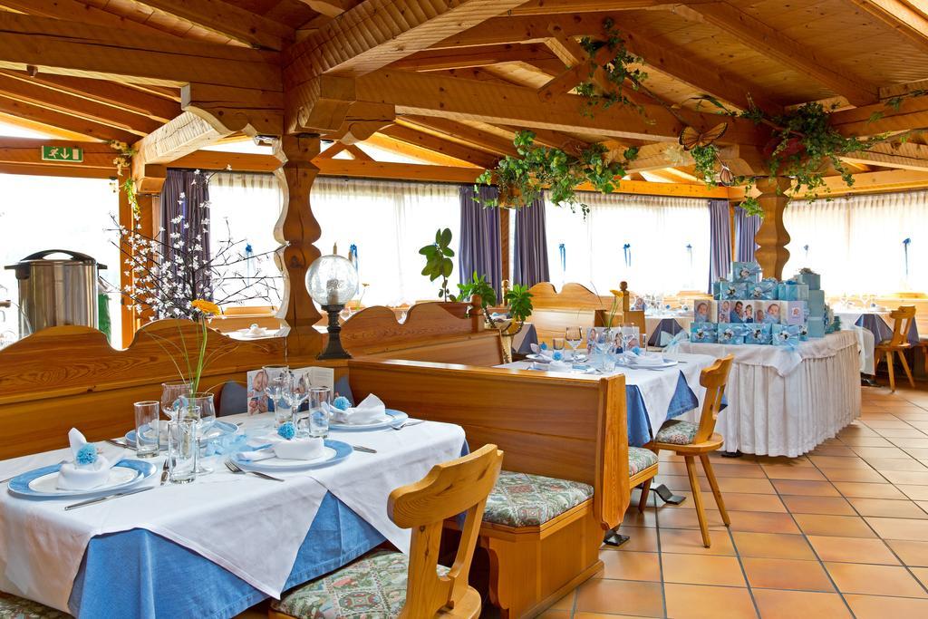 Hotel Chalet Olympia Monguelfo-Tesido / Welsberg-Taisten Екстериор снимка