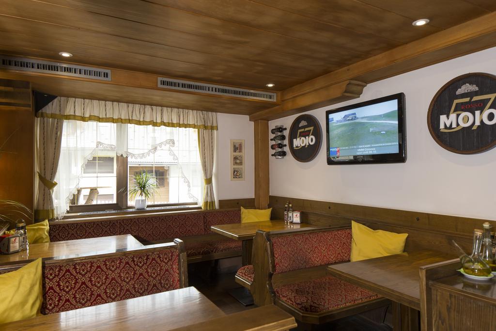 Hotel Chalet Olympia Monguelfo-Tesido / Welsberg-Taisten Екстериор снимка