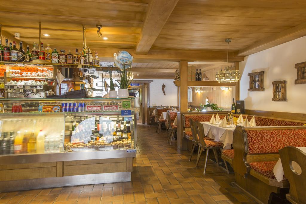 Hotel Chalet Olympia Monguelfo-Tesido / Welsberg-Taisten Екстериор снимка